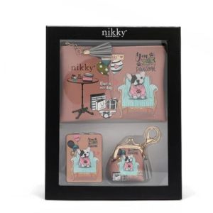 Set Nicole Lee